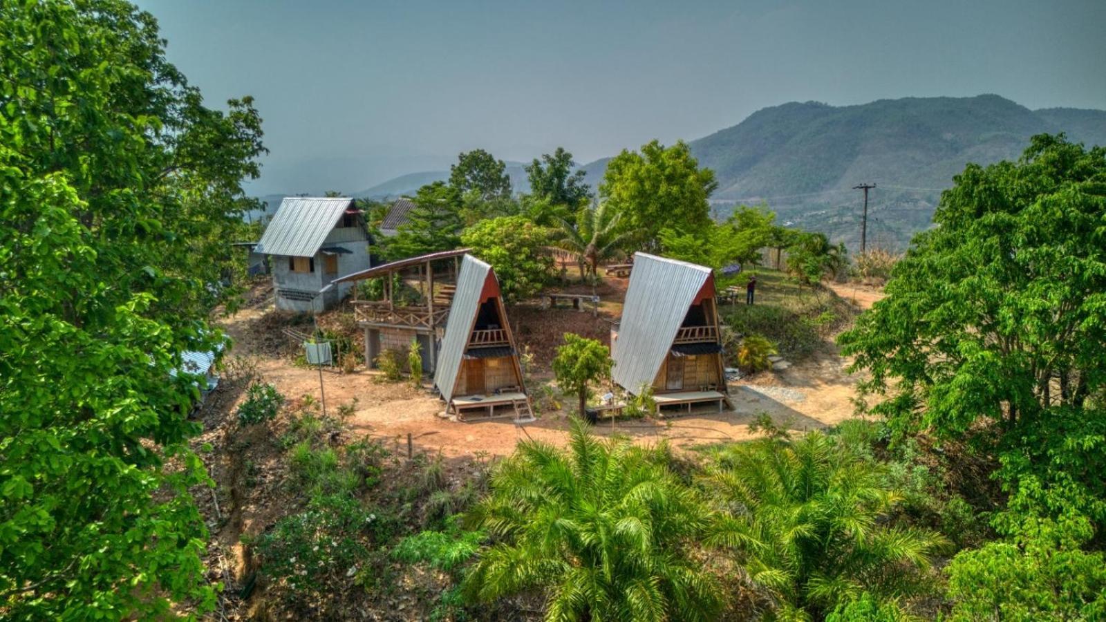 Monsonkeang Camping View ม่อนสันเกี๋ยง Mae Chaem Exteriör bild