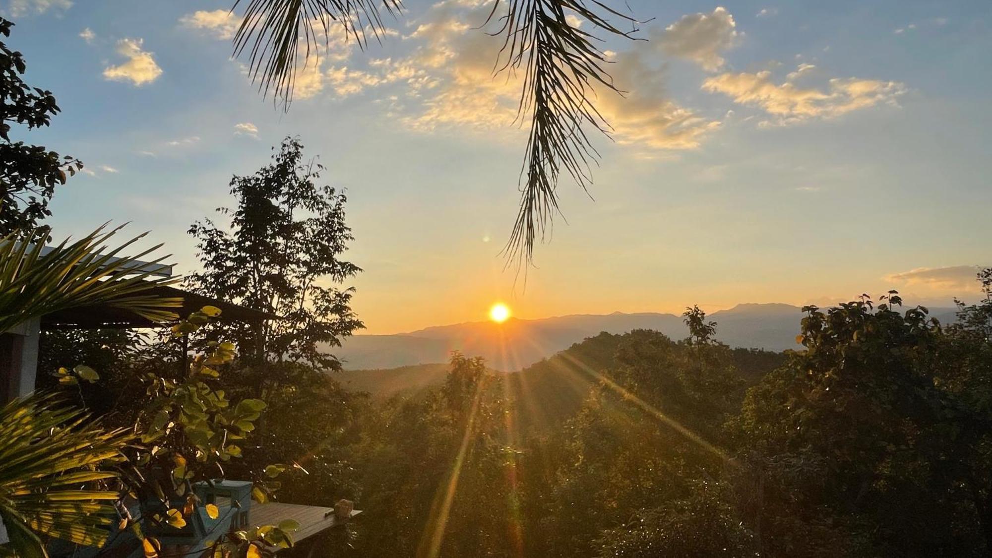Monsonkeang Camping View ม่อนสันเกี๋ยง Mae Chaem Exteriör bild