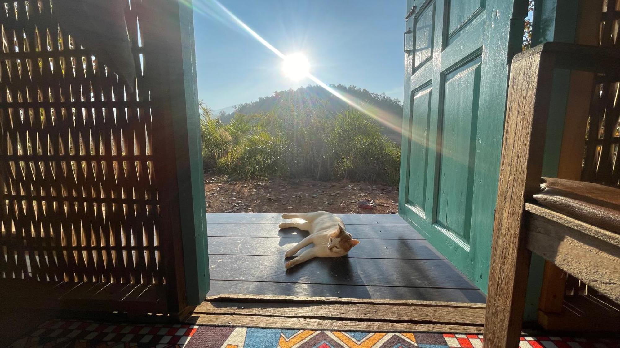 Monsonkeang Camping View ม่อนสันเกี๋ยง Mae Chaem Exteriör bild